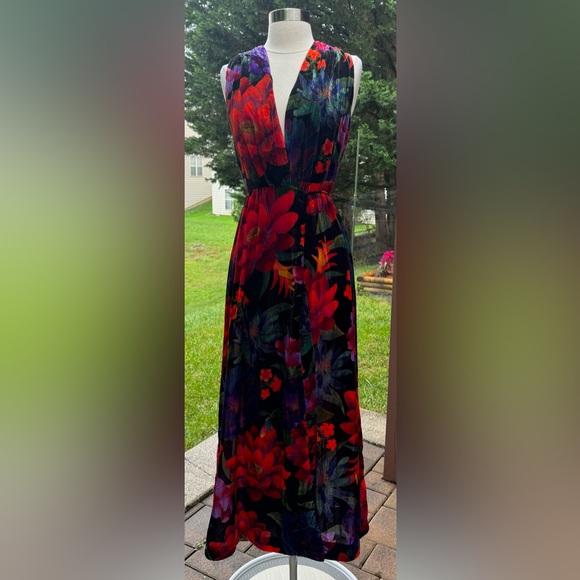 New FARM Rio Flower Season Crushed Velvet Dress Size Extra Small XS - Picture 2 of 5